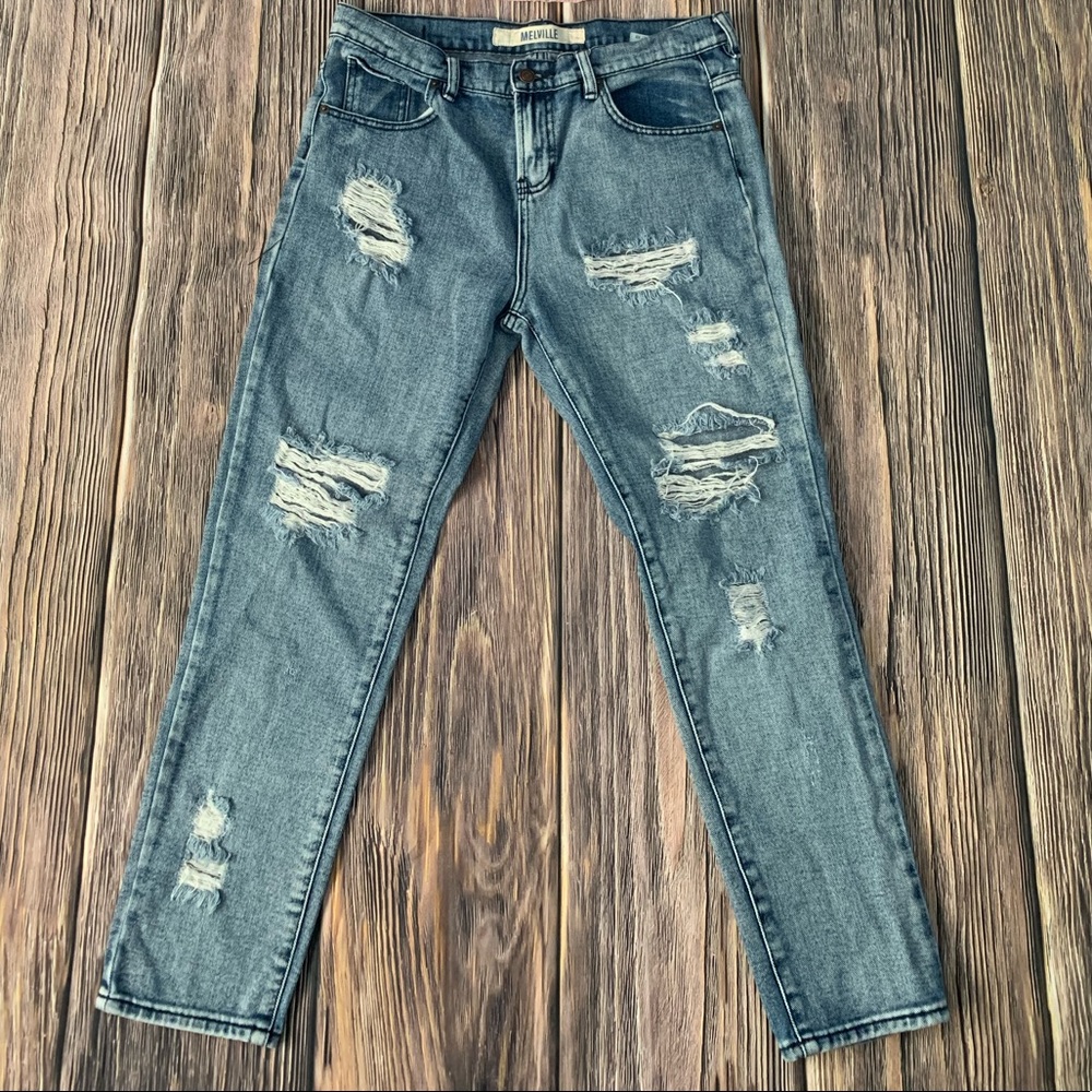 Brandy Melville Boyfriend Fit Jeans